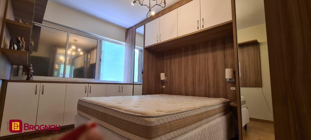 Apartamento com 92m², 2 quartos, 1 garagem, no bairro Centro em Florianópolis