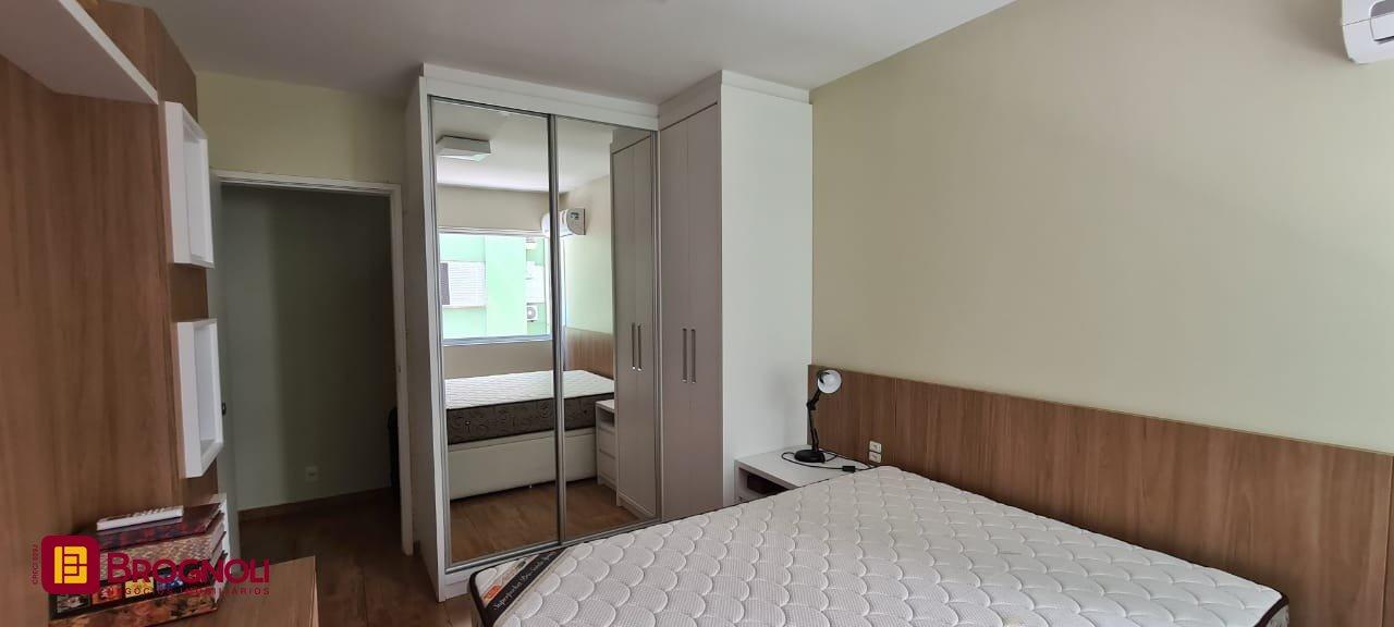 Apartamento com 92m², 2 quartos, 1 garagem, no bairro Centro em Florianópolis