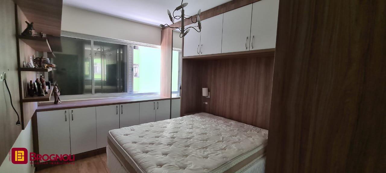 Apartamento com 92m², 2 quartos, 1 garagem, no bairro Centro em Florianópolis