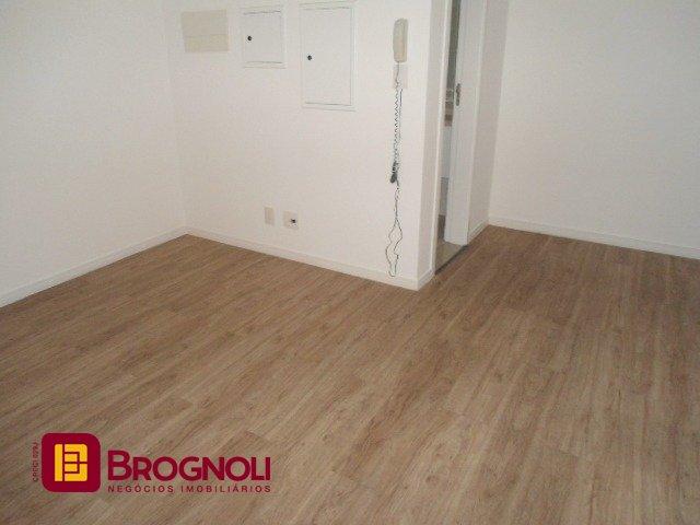 Sala com 336m², 6 garagens, no bairro Centro em Florianópolis