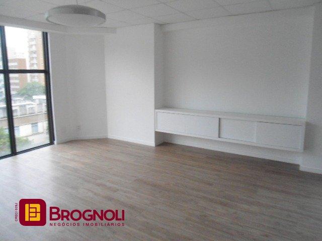 Sala com 336m², 6 garagens, no bairro Centro em Florianópolis
