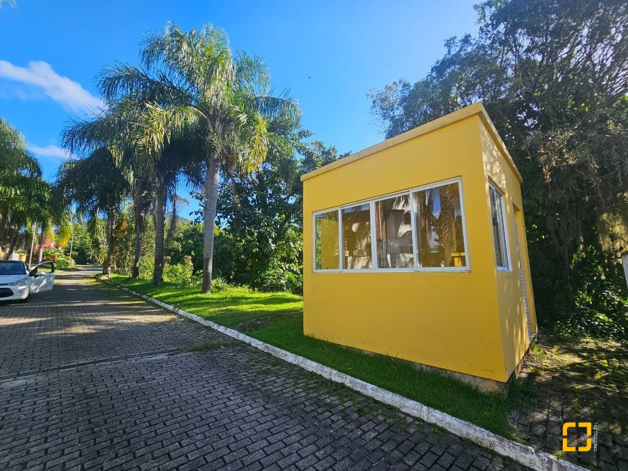 Terreno com 450m², no bairro Ratones em Florianópolis