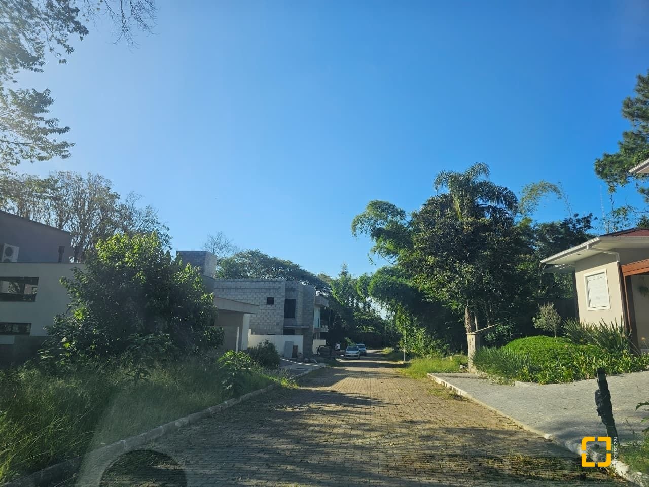 Terreno com 450m², no bairro Ratones em Florianópolis