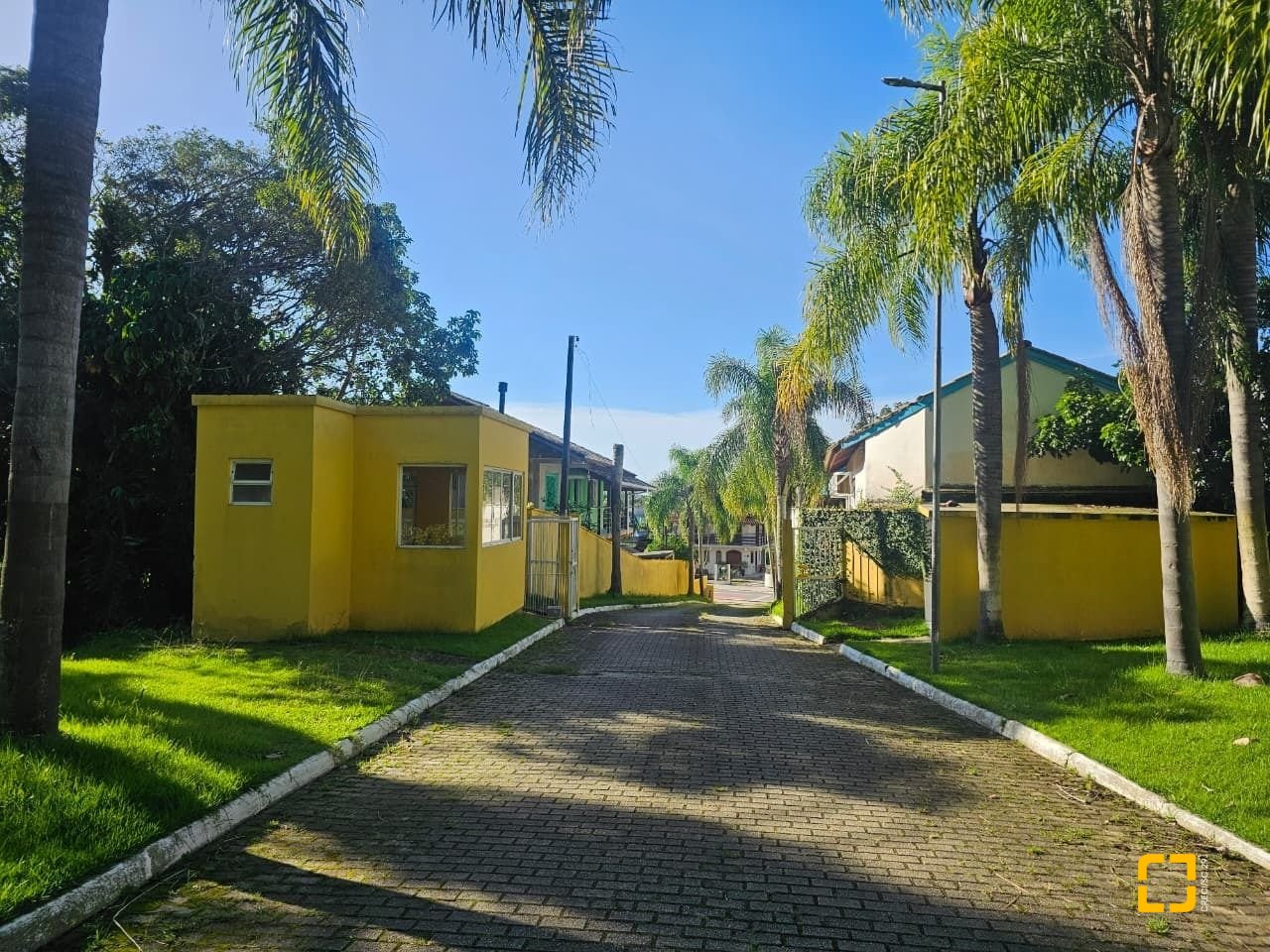 Terreno com 450m², no bairro Ratones em Florianópolis