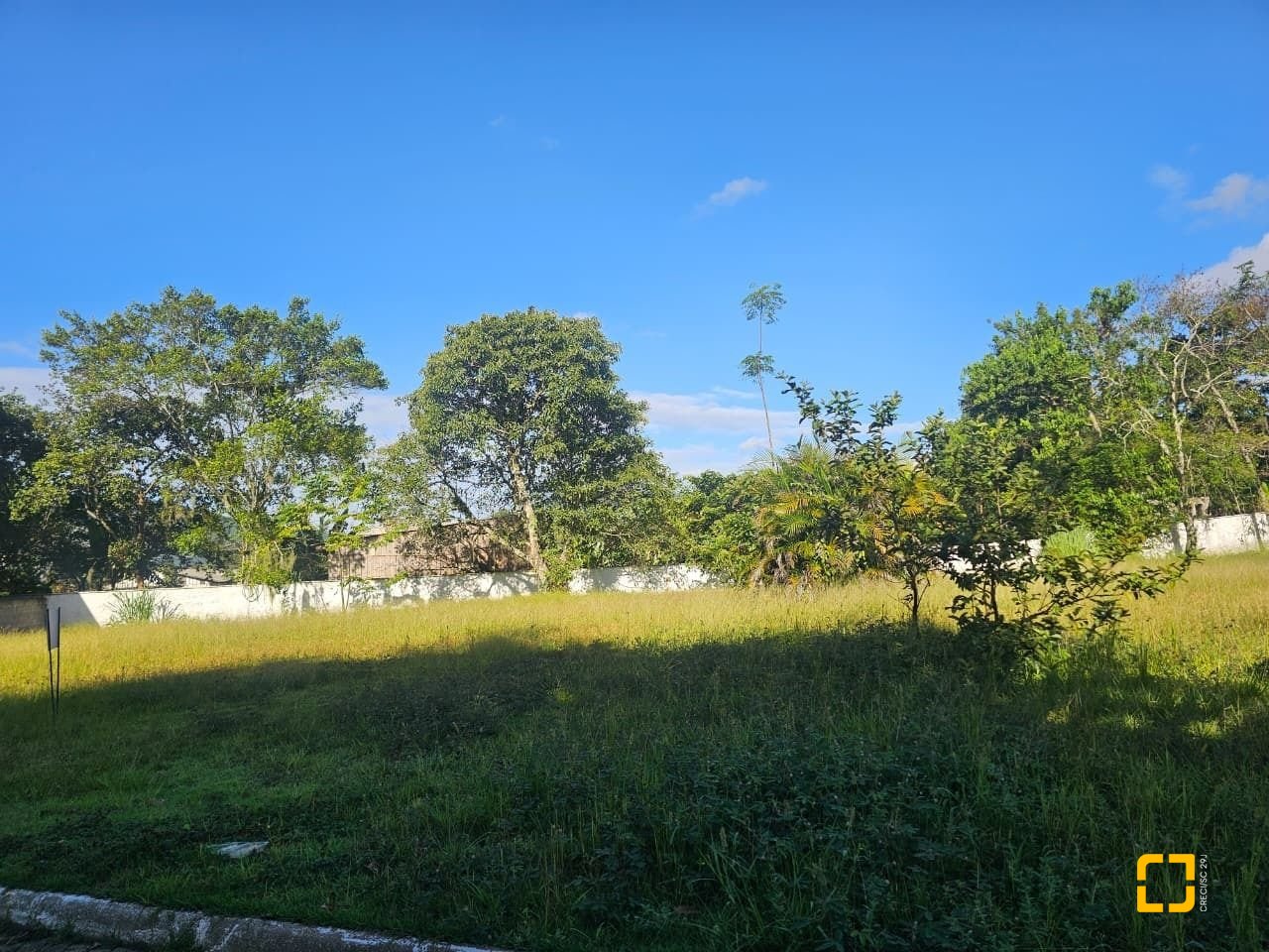 Terreno com 450m², no bairro Ratones em Florianópolis