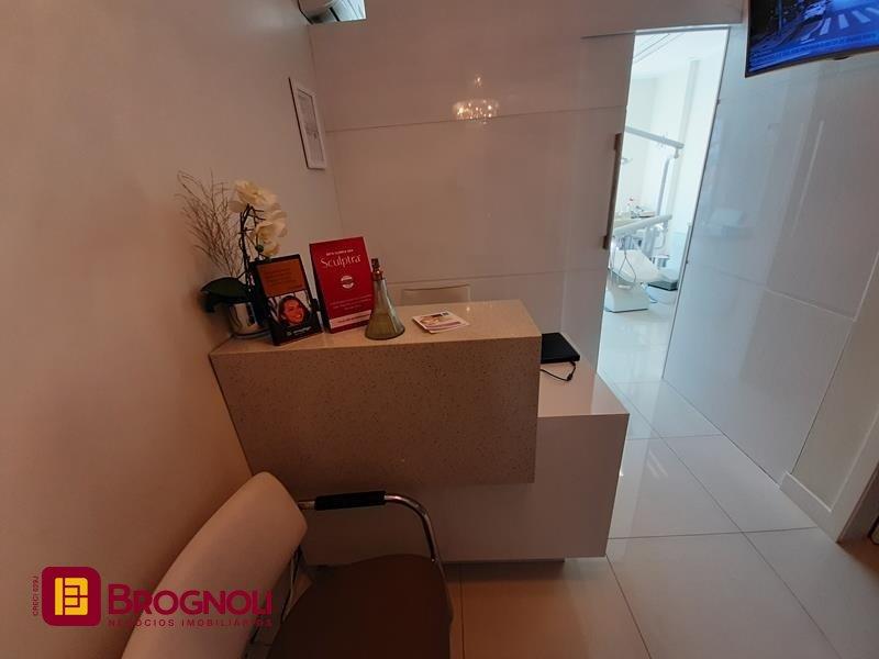 Sala com 25m², no bairro Centro em Florianópolis