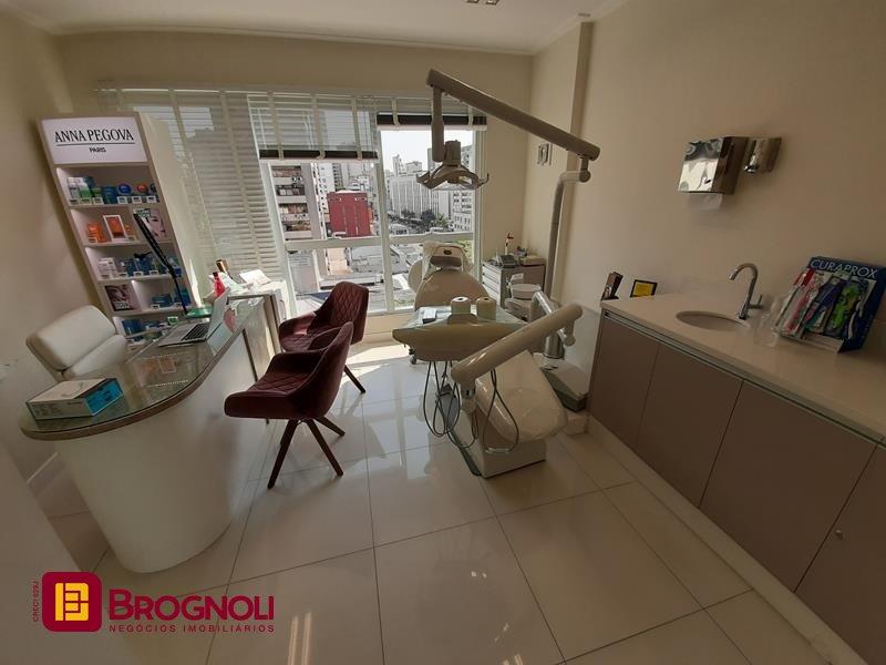 Sala com 25m², no bairro Centro em Florianópolis