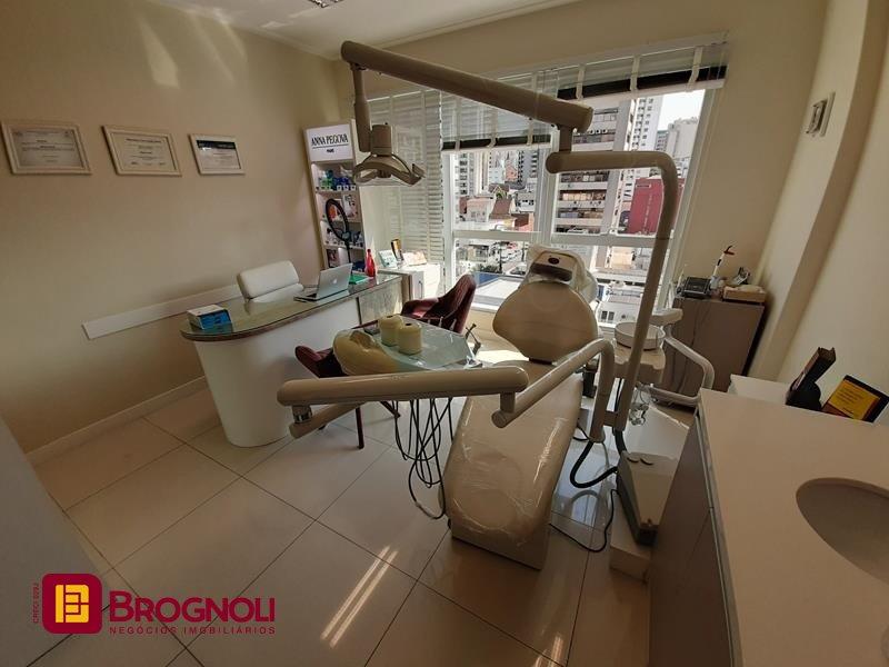 Sala com 25m², no bairro Centro em Florianópolis