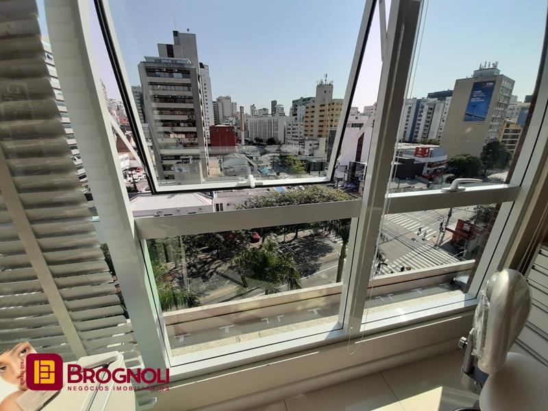 Sala com 25m², no bairro Centro em Florianópolis