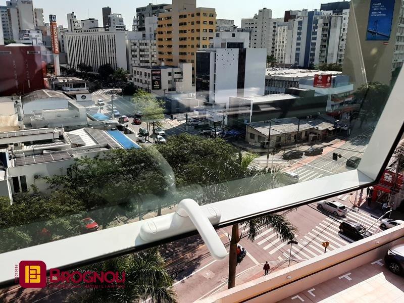 Sala com 25m², no bairro Centro em Florianópolis