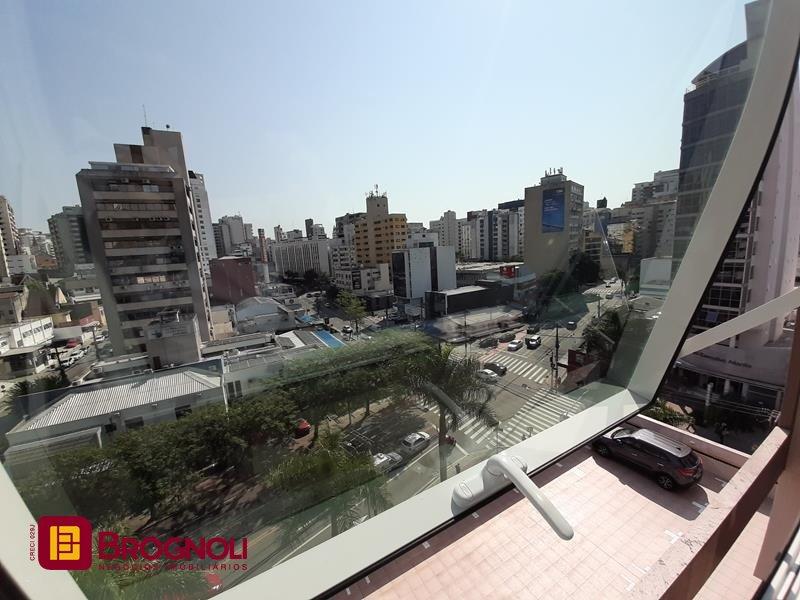 Sala com 25m², no bairro Centro em Florianópolis