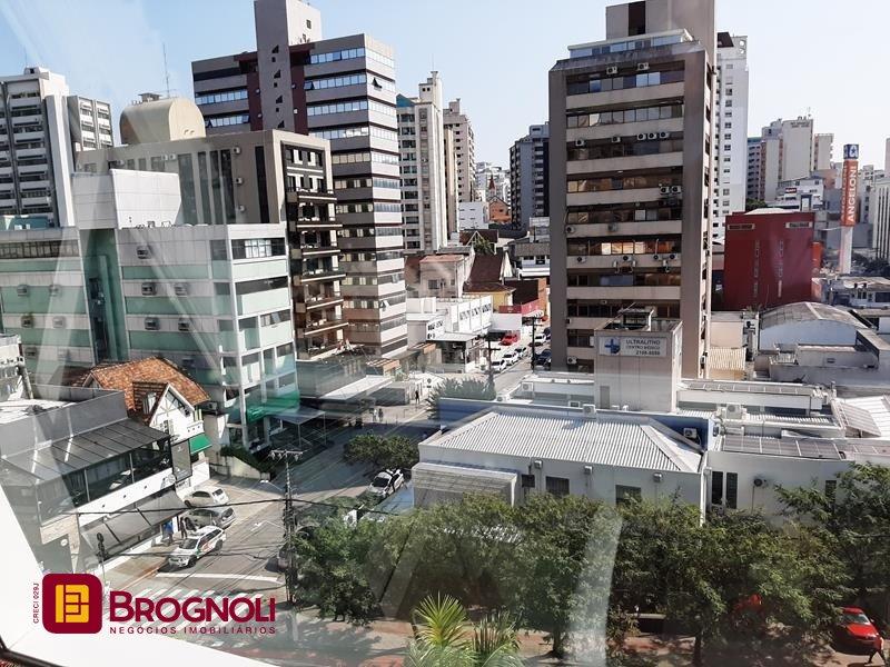 Sala com 25m², no bairro Centro em Florianópolis