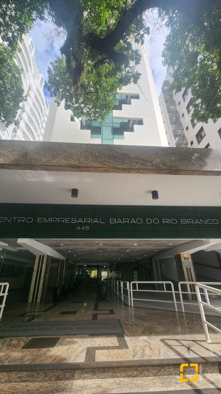 Sala com 136m², 3 garagens, no bairro Centro em Florianópolis