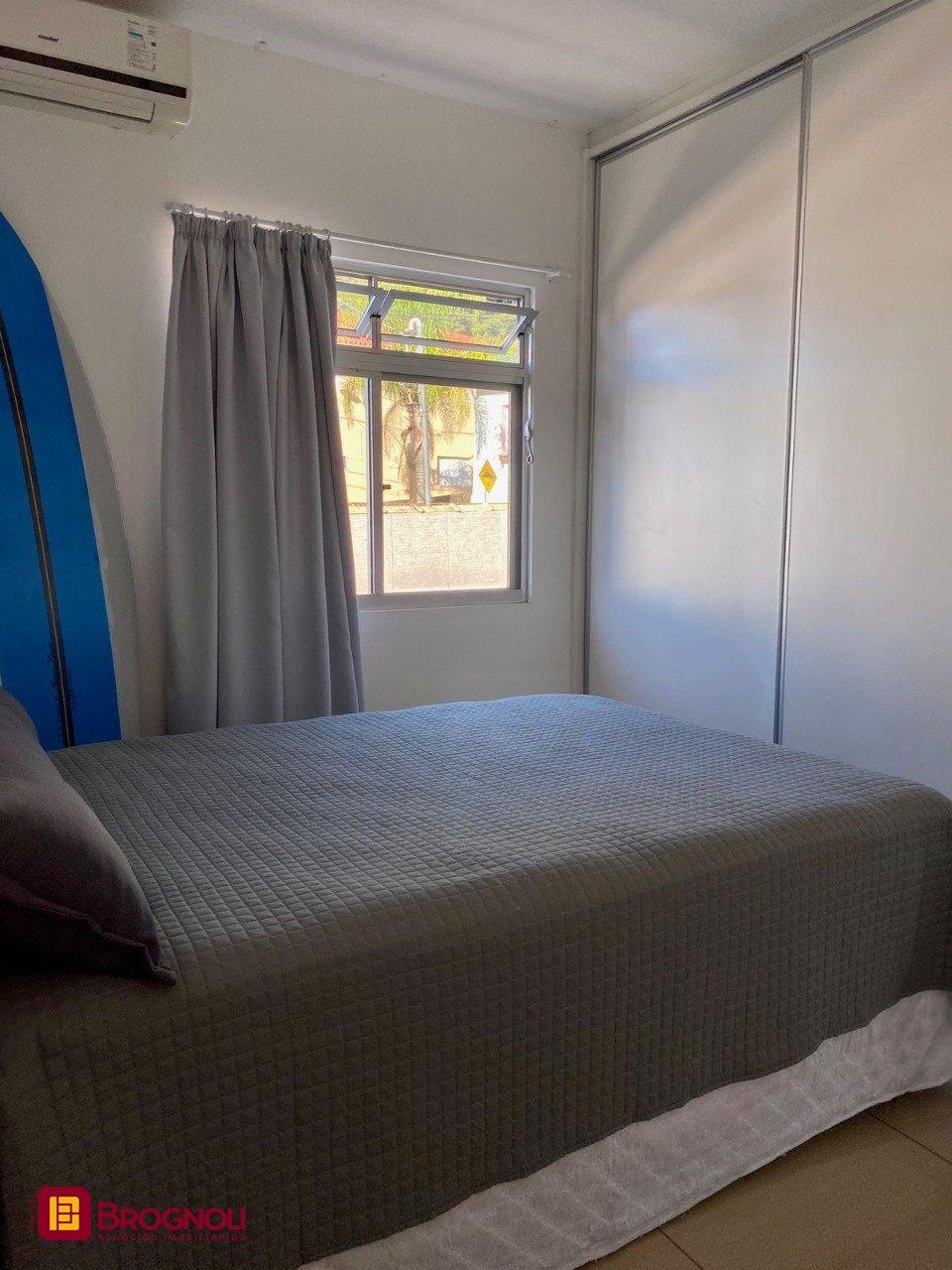 Casa com 320m², no bairro Canasvieiras em Florianópolis