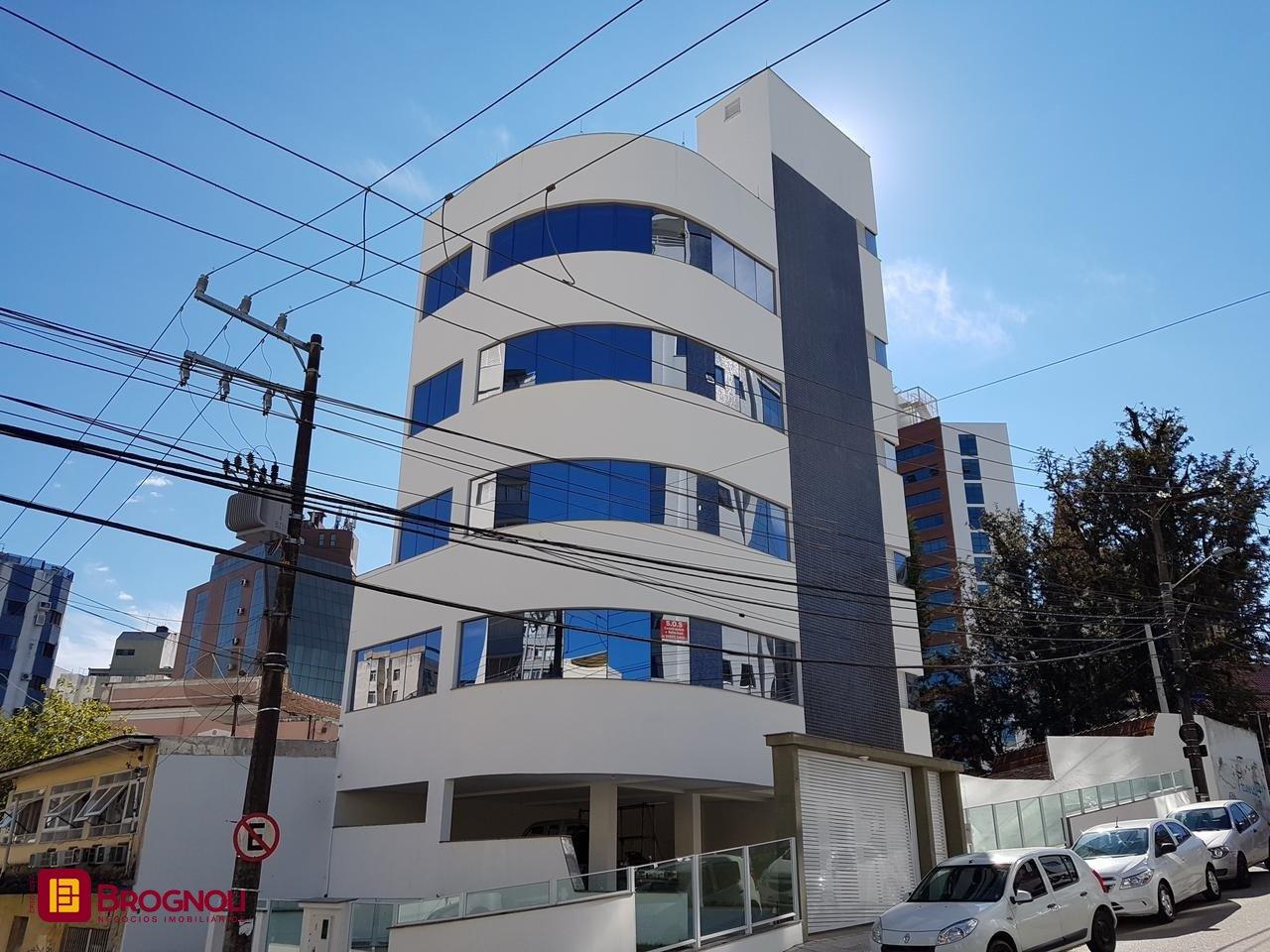 Prédio com 600m², 8 garagens, no bairro Centro em Florianópolis