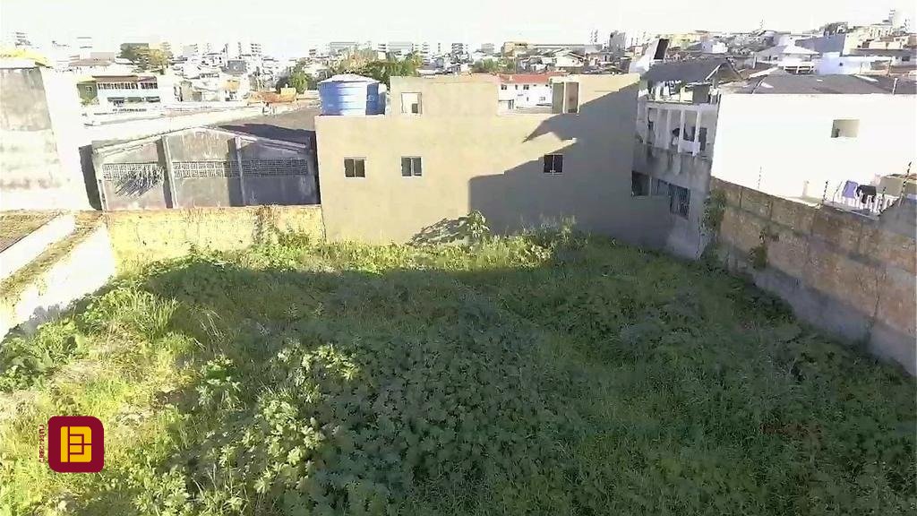 Terreno com 1465m², no bairro Jardim Atlântico em Florianópolis
