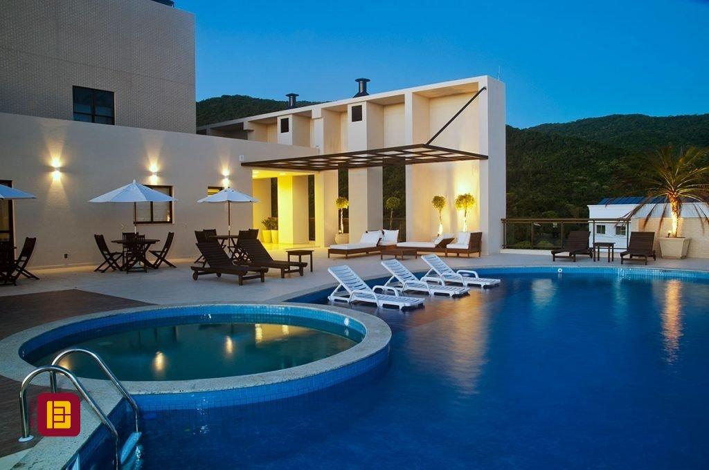 Apartamento com 69m², 3 quartos (sendo 1 suíte), 1 garagem, no bairro Itacorubi em Florianópolis
