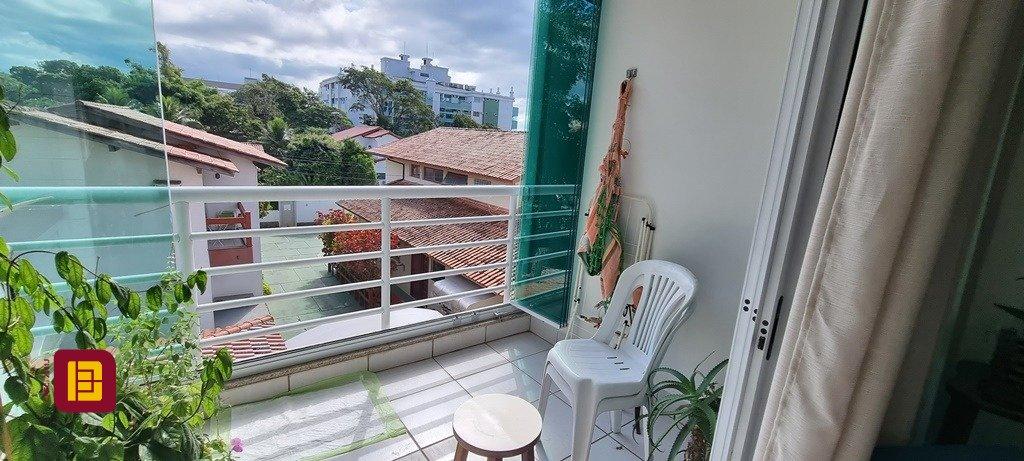 Apartamento com 74m², 4 quartos (sendo 2 suítes), 1 garagem, no bairro Canasvieiras em Florianópolis