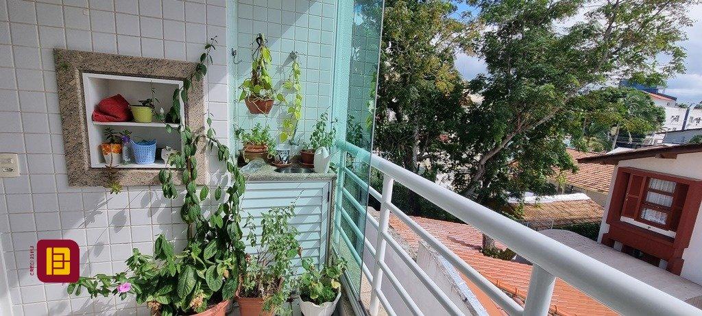 Apartamento com 74m², 4 quartos (sendo 2 suítes), 1 garagem, no bairro Canasvieiras em Florianópolis