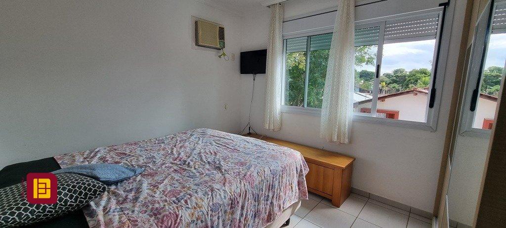Apartamento com 74m², 4 quartos (sendo 2 suítes), 1 garagem, no bairro Canasvieiras em Florianópolis