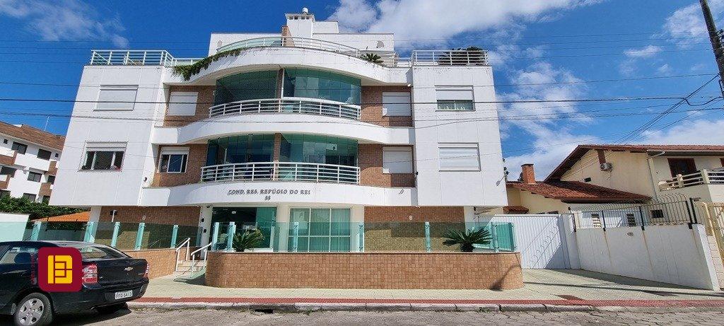 Apartamento com 74m², 4 quartos (sendo 2 suítes), 1 garagem, no bairro Canasvieiras em Florianópolis