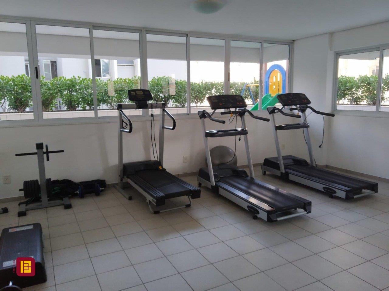 Apartamento com 149m², 4 quartos (sendo 1 suíte), 2 garagens, no bairro Campinas em São José