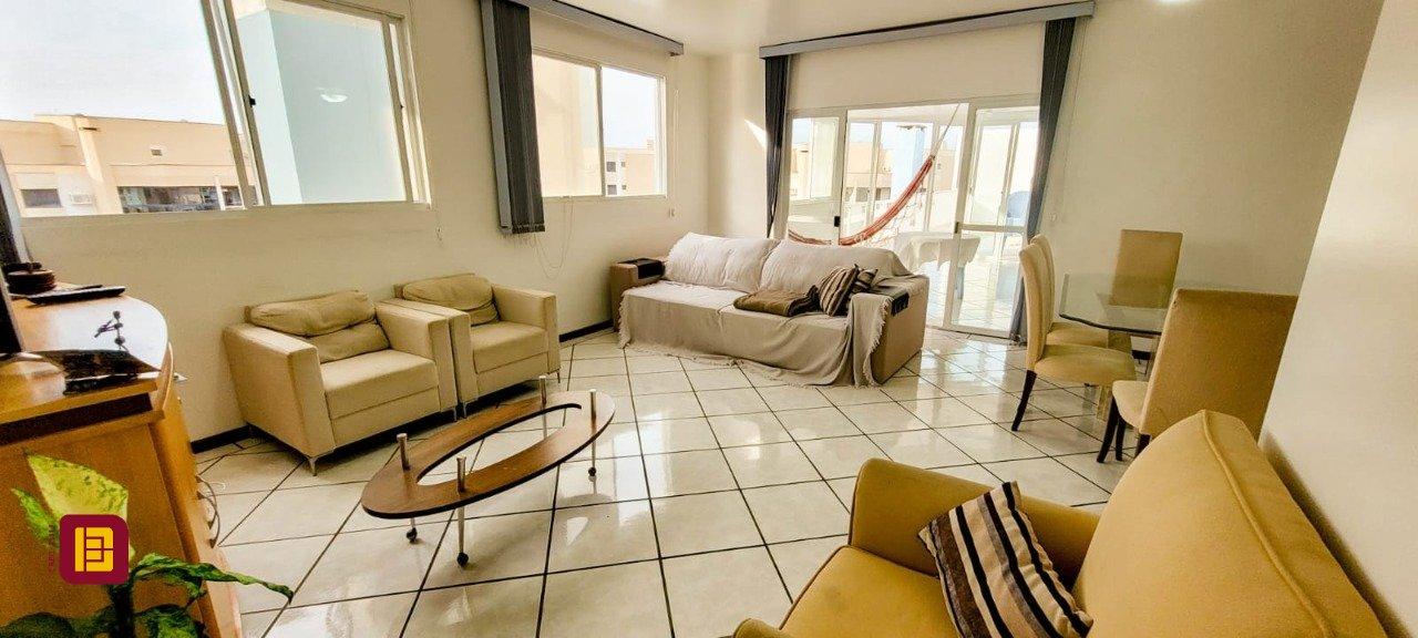 Cobertura com 226m², 6 quartos (sendo 2 suítes), 2 garagens, no bairro Ingleses em Florianópolis