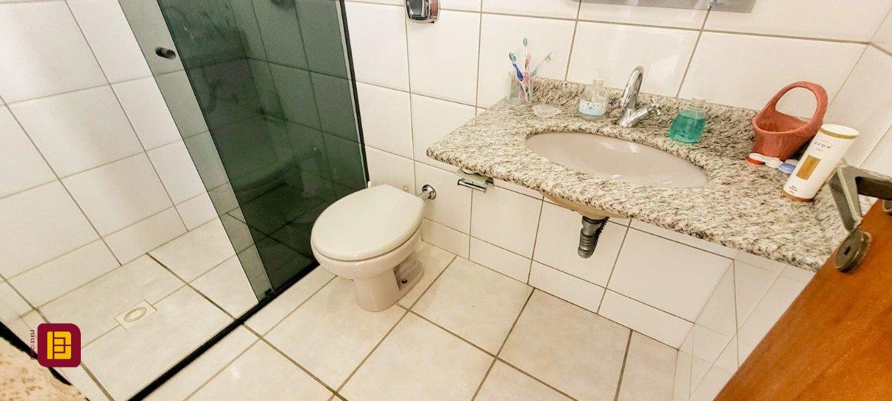Cobertura com 226m², 6 quartos (sendo 2 suítes), 2 garagens, no bairro Ingleses em Florianópolis