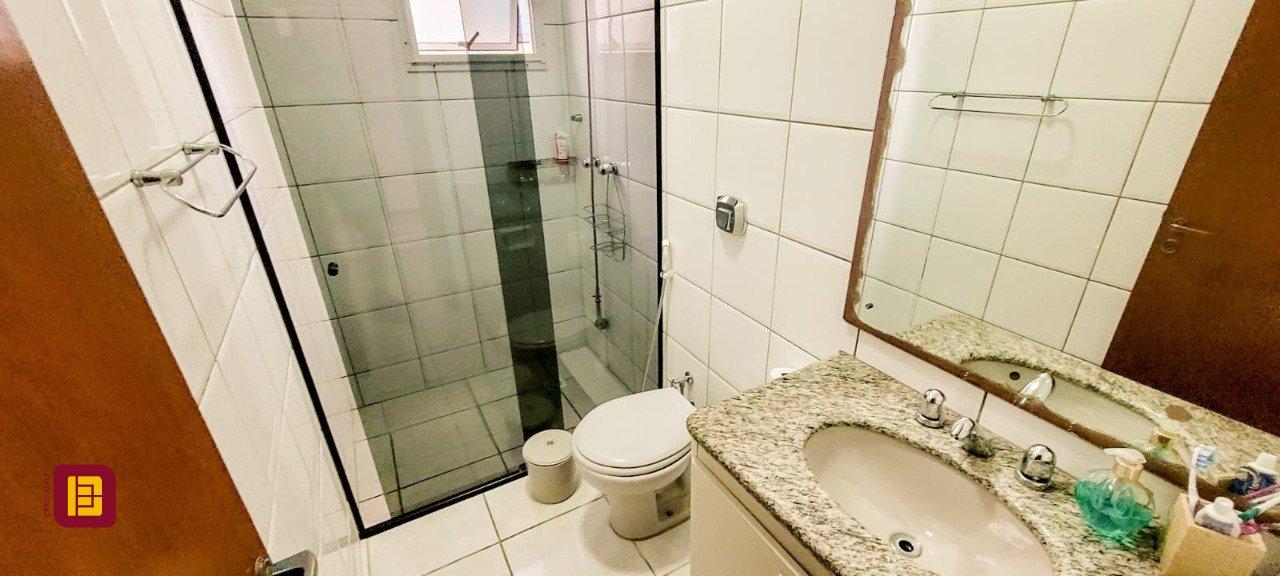 Cobertura com 226m², 6 quartos (sendo 2 suítes), 2 garagens, no bairro Ingleses em Florianópolis