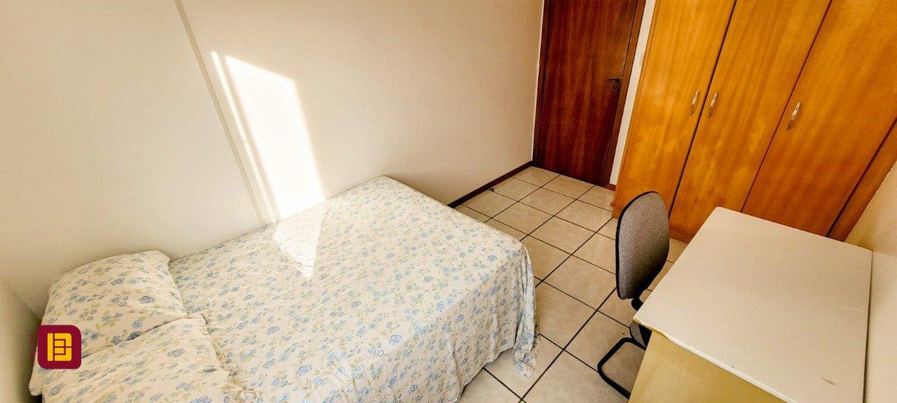 Cobertura com 226m², 6 quartos (sendo 2 suítes), 2 garagens, no bairro Ingleses em Florianópolis