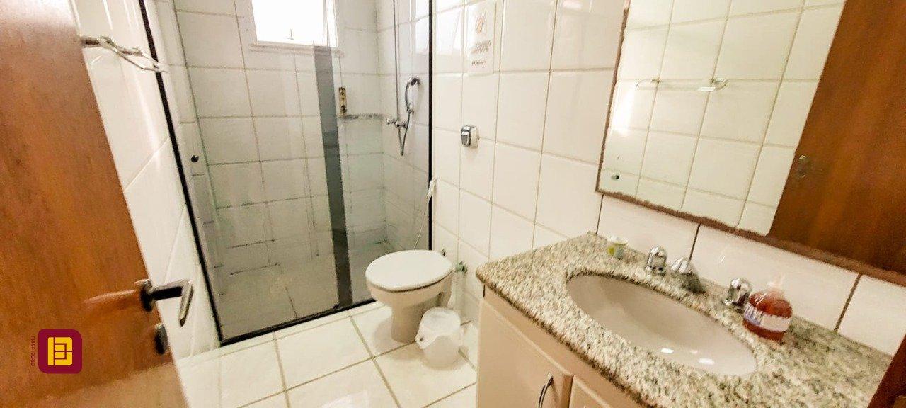 Cobertura com 226m², 6 quartos (sendo 2 suítes), 2 garagens, no bairro Ingleses em Florianópolis