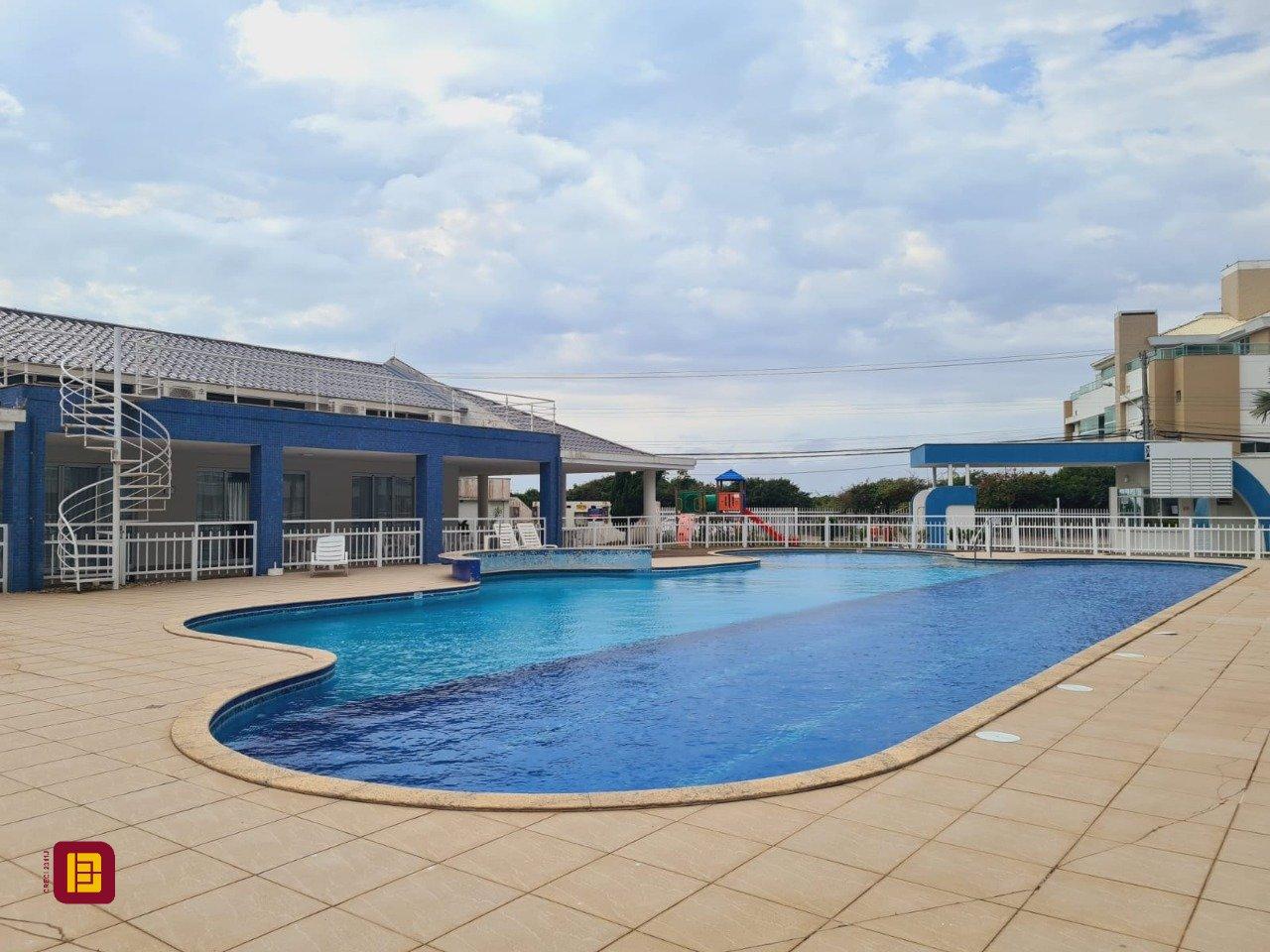 Cobertura com 226m², 6 quartos (sendo 2 suítes), 2 garagens, no bairro Ingleses em Florianópolis
