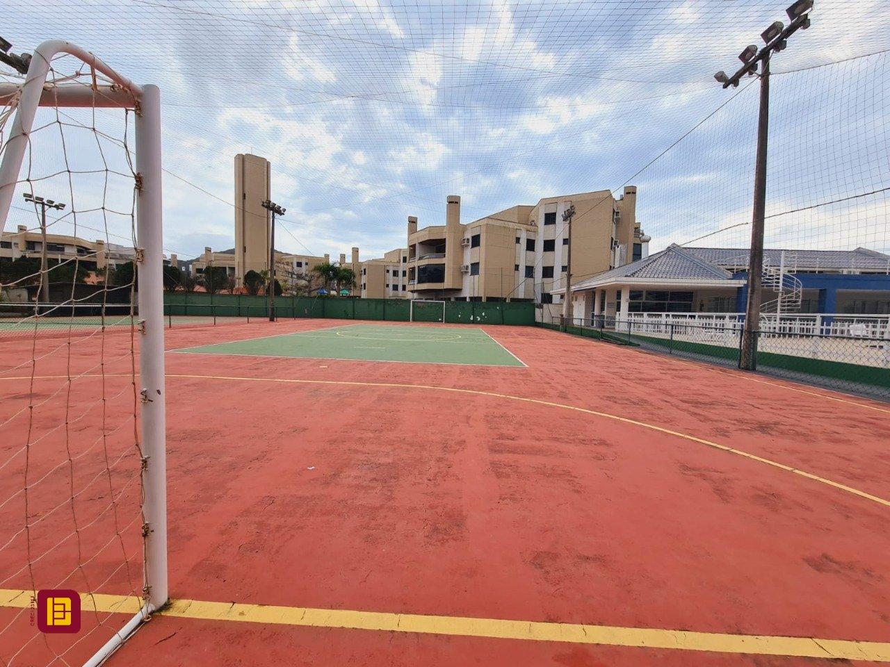 Cobertura com 226m², 6 quartos (sendo 2 suítes), 2 garagens, no bairro Ingleses em Florianópolis