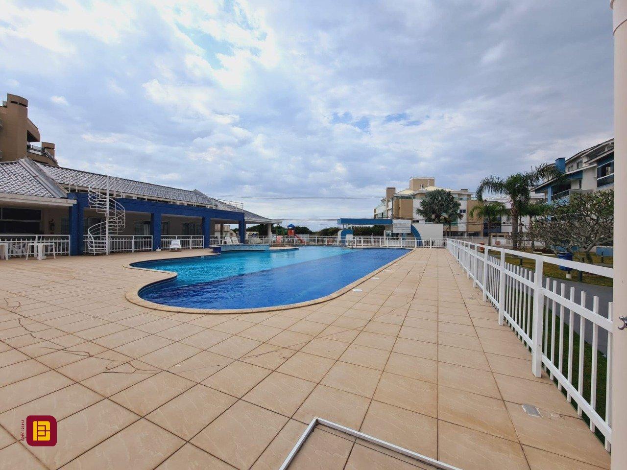 Cobertura com 226m², 6 quartos (sendo 2 suítes), 2 garagens, no bairro Ingleses em Florianópolis