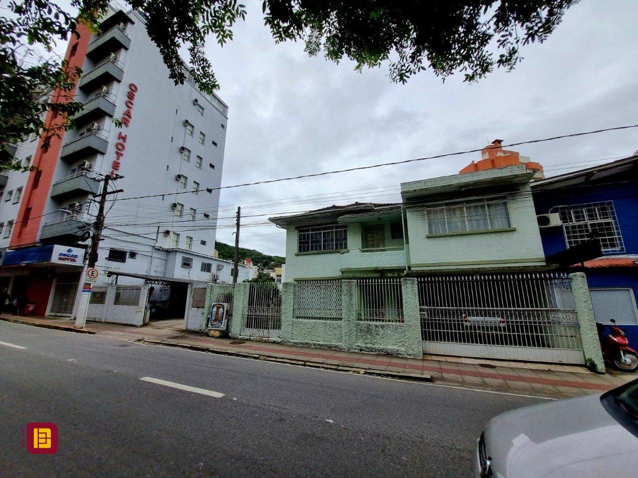 Casa com 126m², no bairro Centro em Florianópolis
