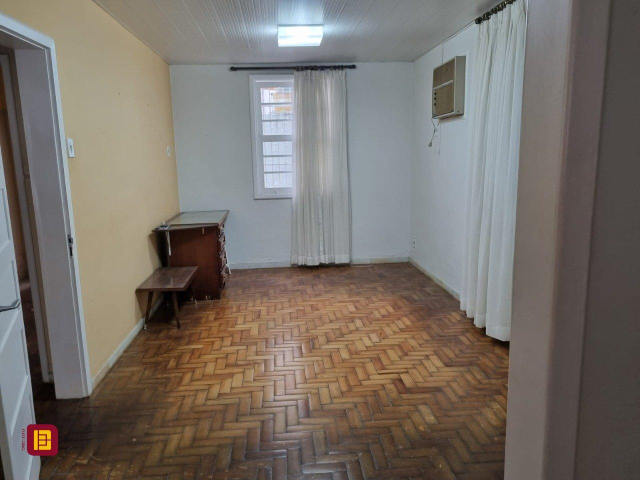 Casa com 126m², no bairro Centro em Florianópolis