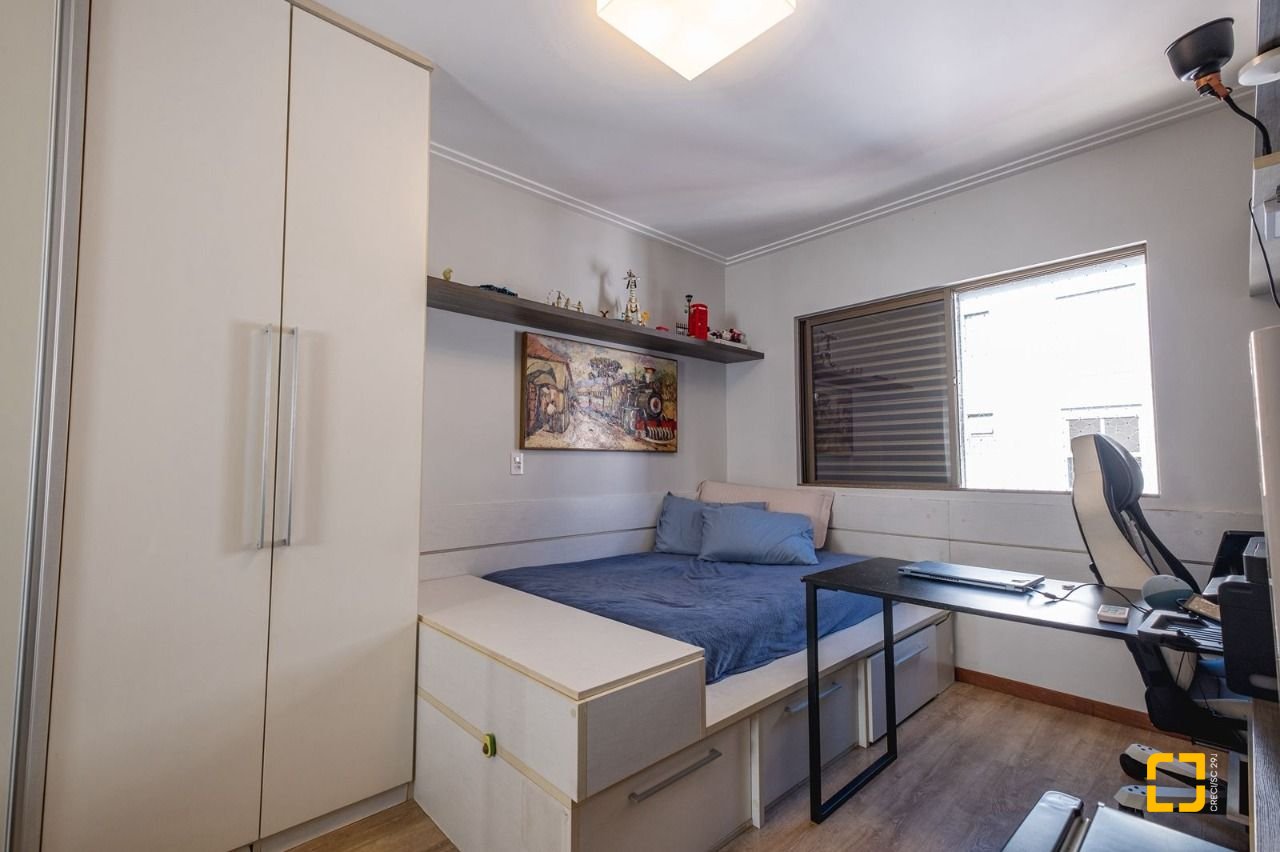 Cobertura com 221m², 3 quartos (sendo 1 suíte), 1 garagem, no bairro Centro em Florianópolis