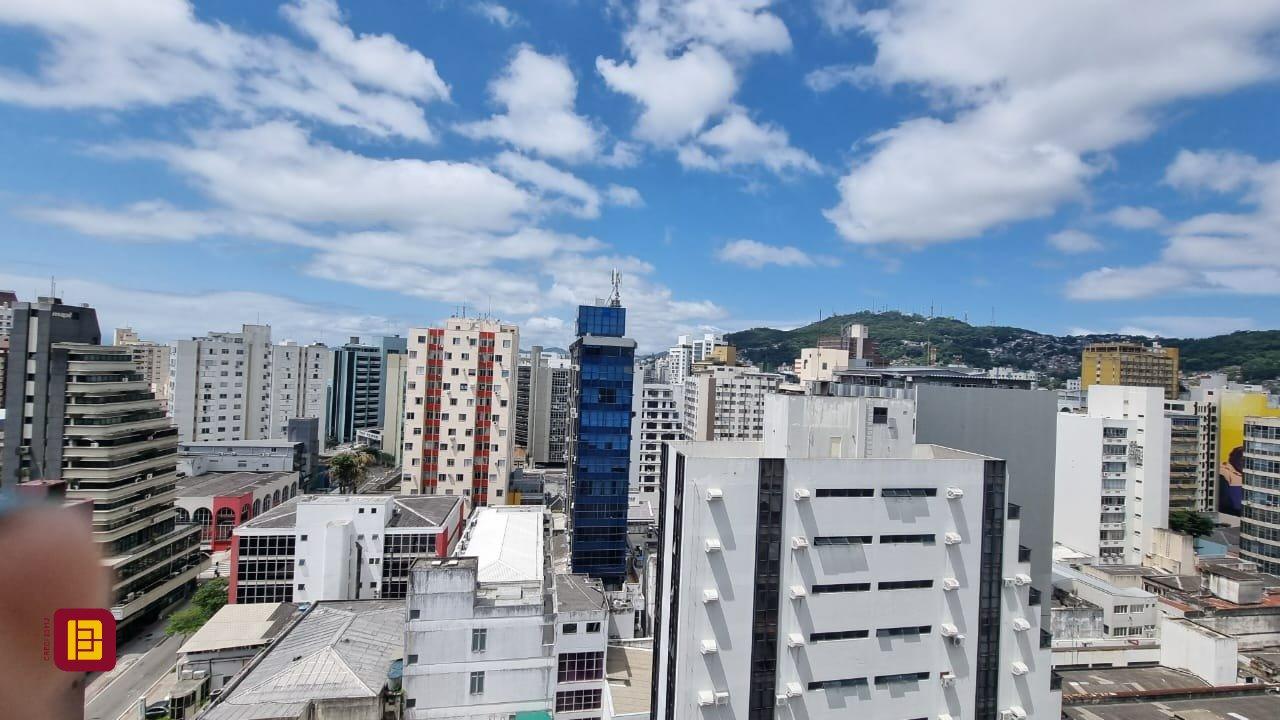 Sala com 102m², no bairro Centro em Florianópolis
