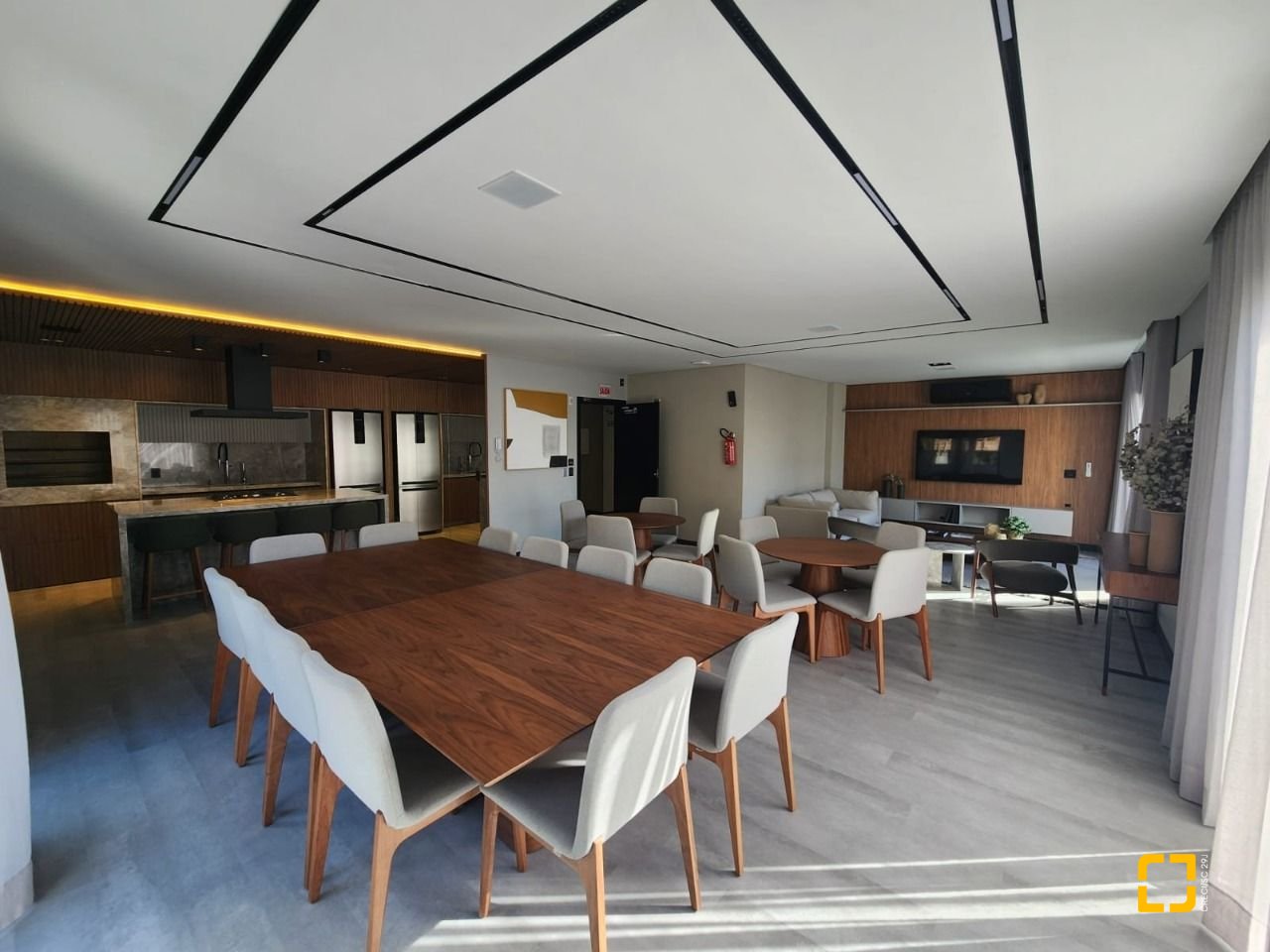 Apartamento com 31m², 1 quarto, 1 garagem, no bairro Centro em Florianópolis