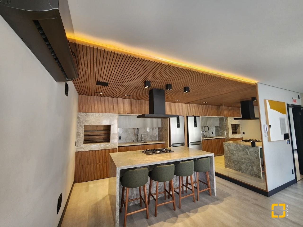 Apartamento com 31m², 1 quarto, 1 garagem, no bairro Centro em Florianópolis