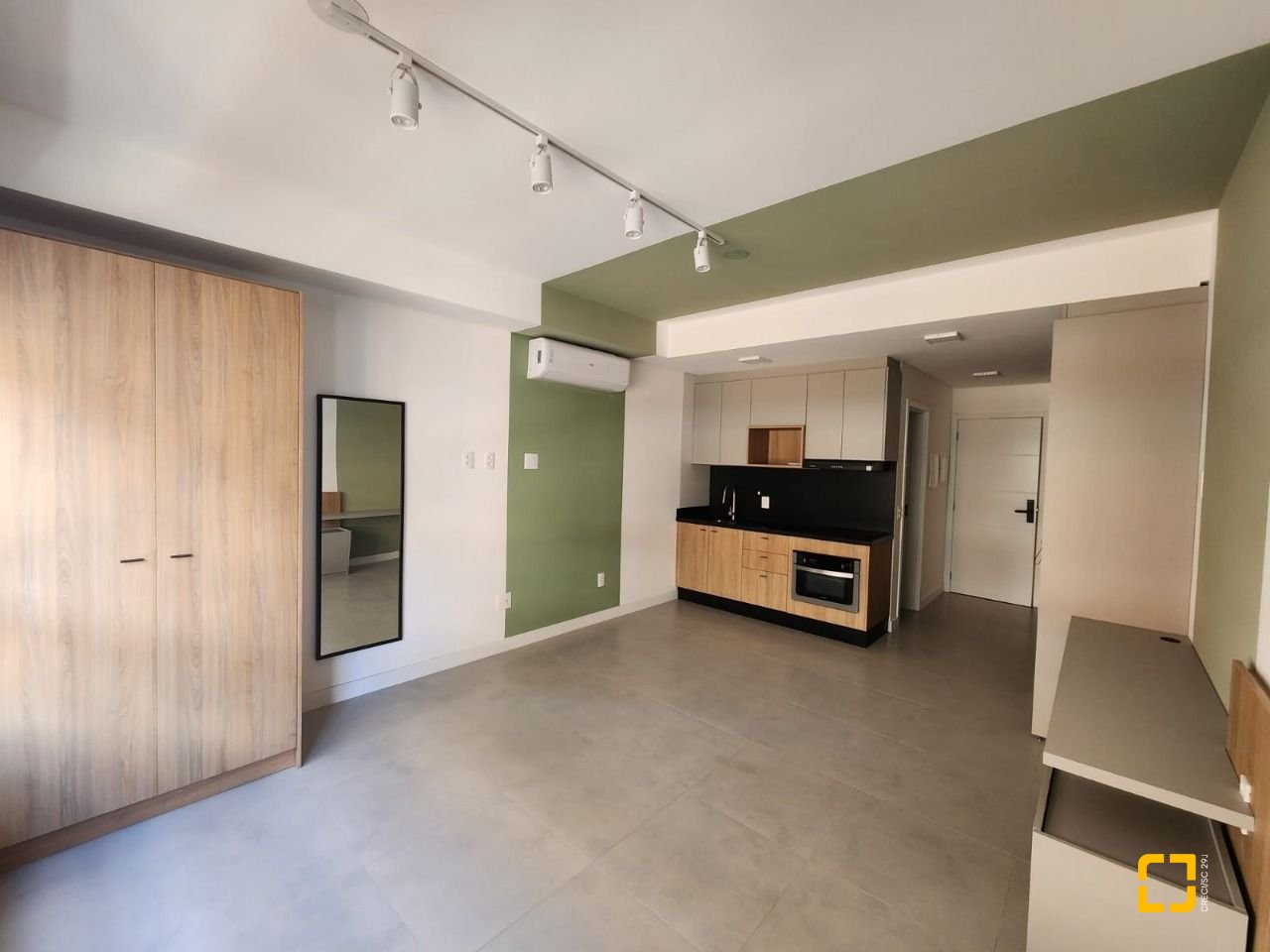 Apartamento com 31m², 1 quarto, 1 garagem, no bairro Centro em Florianópolis