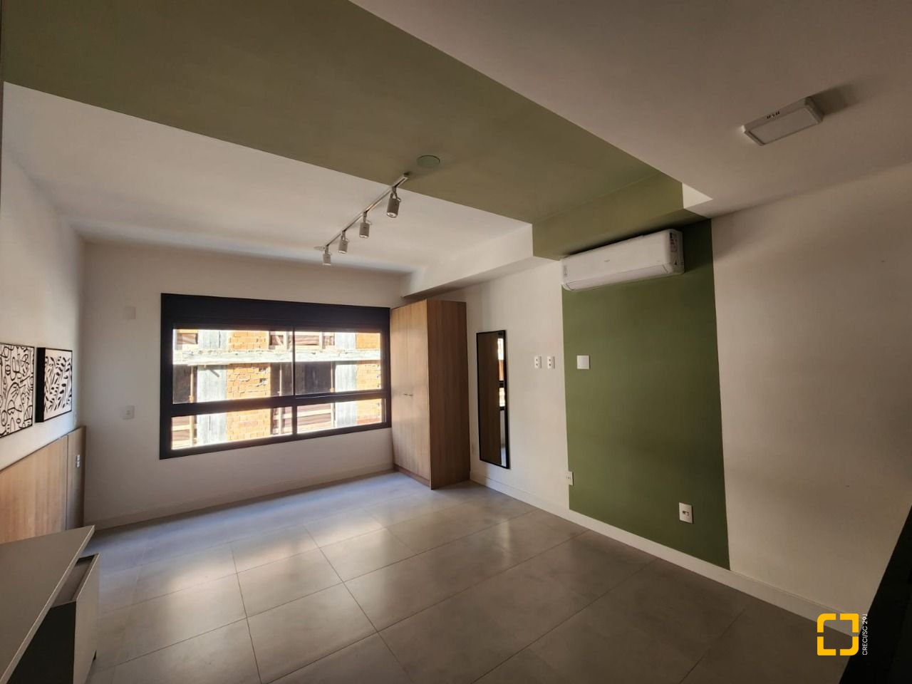 Apartamento com 31m², 1 quarto, 1 garagem, no bairro Centro em Florianópolis