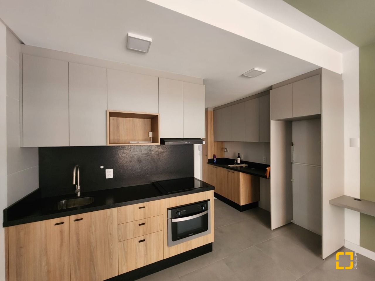 Apartamento com 31m², 1 quarto, 1 garagem, no bairro Centro em Florianópolis