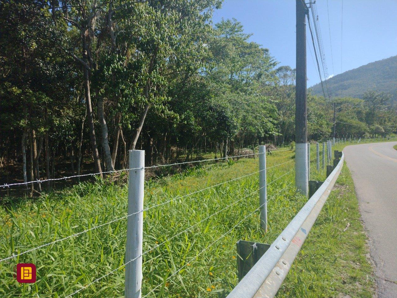 Terreno com 6394m², no bairro Ratones em Florianópolis