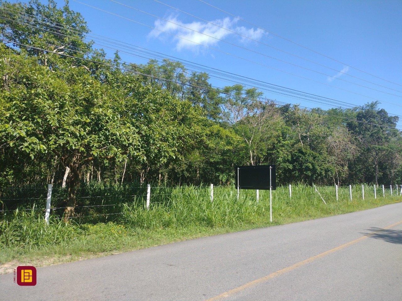 Terreno com 6394m², no bairro Ratones em Florianópolis
