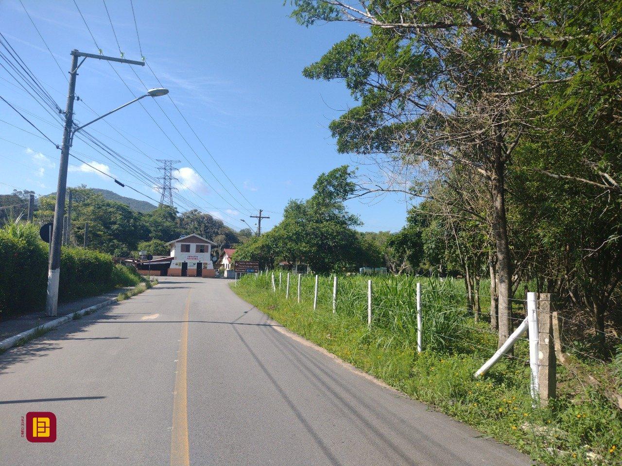 Terreno com 6394m², no bairro Ratones em Florianópolis