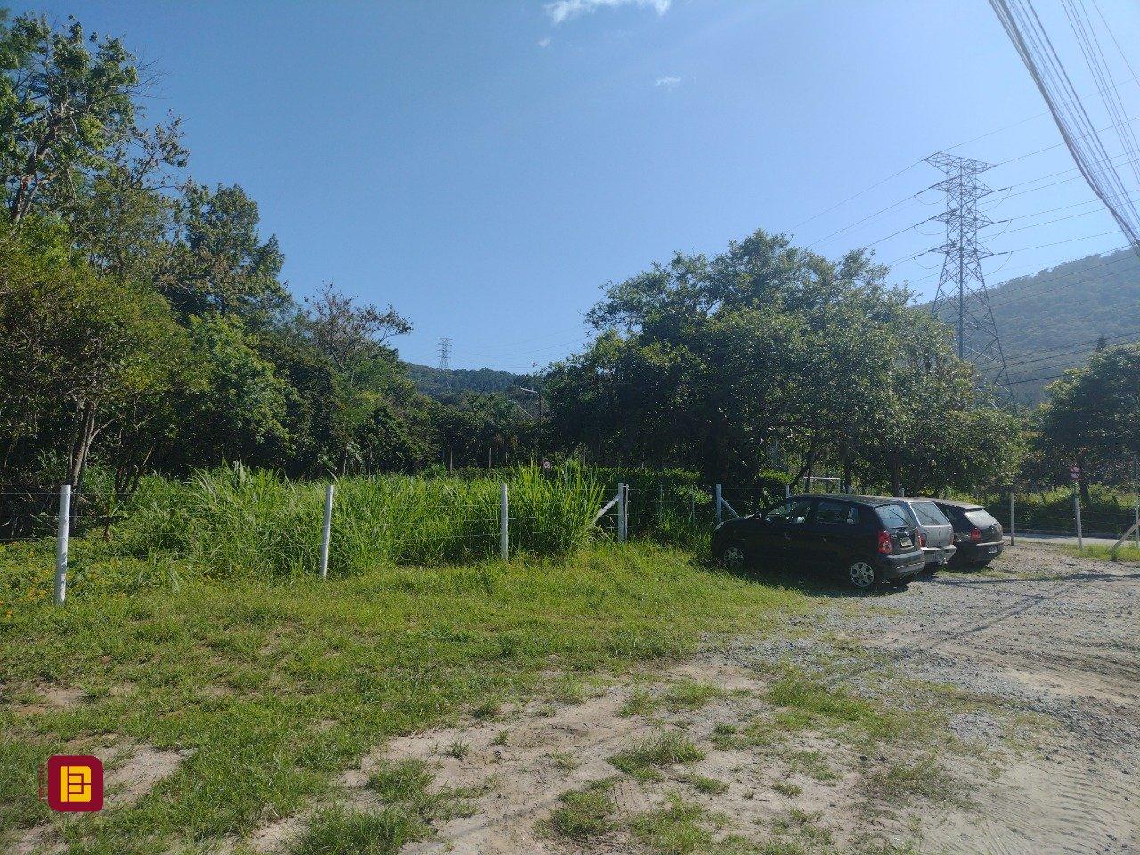 Terreno com 6394m², no bairro Ratones em Florianópolis