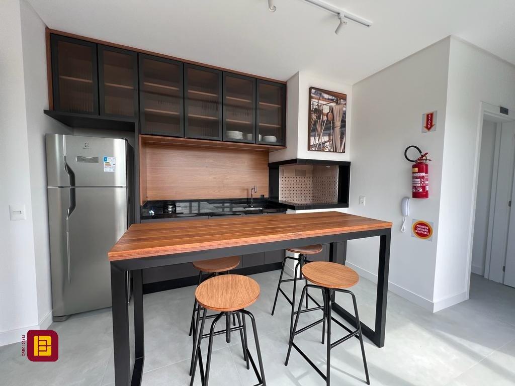 Loft com 42m², 1 quarto (sendo 1 suíte), 1 garagem, no bairro Novo Campeche em Florianópolis