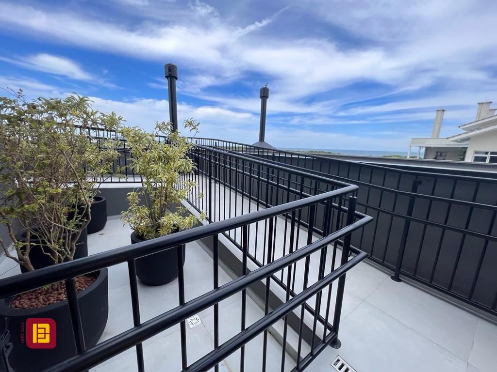 Loft com 42m², 1 quarto (sendo 1 suíte), 1 garagem, no bairro Novo Campeche em Florianópolis