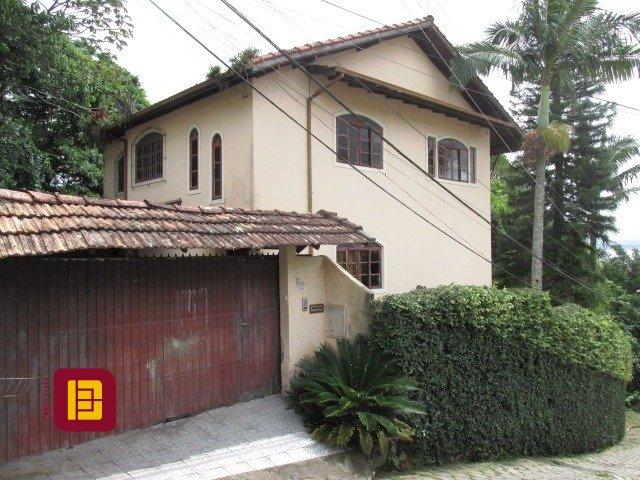 Casa com 160m², 5 quartos (sendo 1 suíte), 2 garagens, no bairro Saco dos Limões em Florianópolis